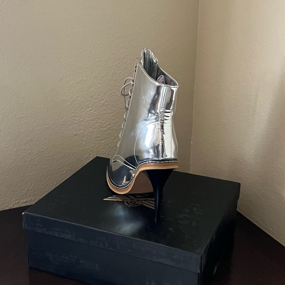 Metallic silver combat boots heels - Picture 7 of 7